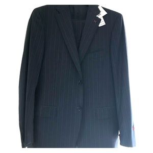Isaia 38R 2 button double vent suit, brand new